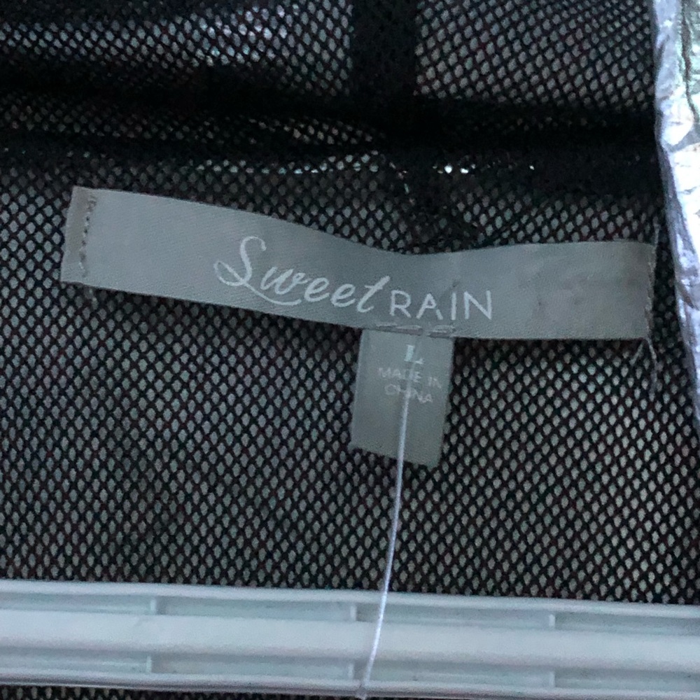 Jacket (Cropped) - Picture 4 of 4
